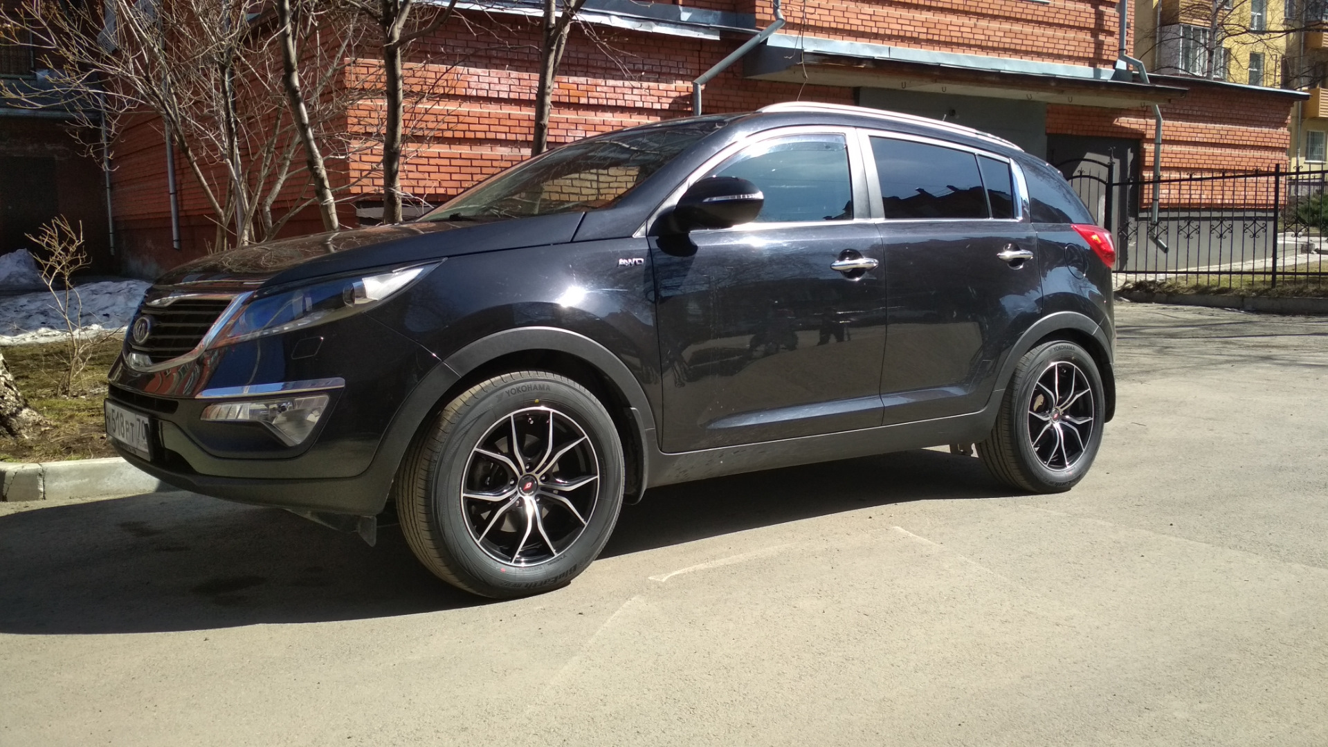 Диски спортейдж 3. Kia Sportage литье. Спортейдж 3 на литье. Литье на Киа Спортейдж 3. Kia Sportage 2011 на литье.