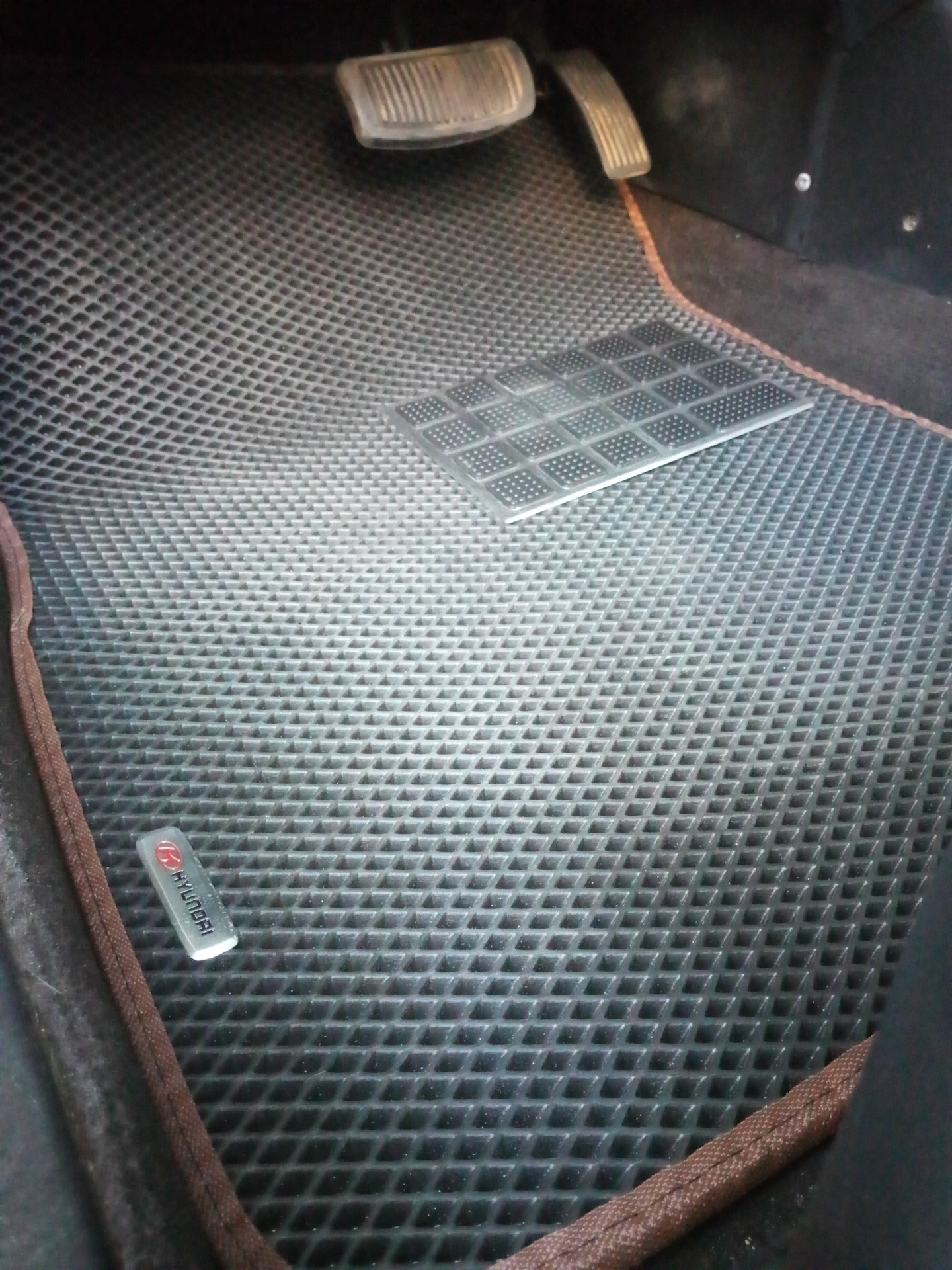 Коврик влаговпитывающий, ребристый 90*150 см. Старый оскол коврики. Коврики vw polo sedan оригинал. Старый оскол коврики. Микрофибра бежевая.