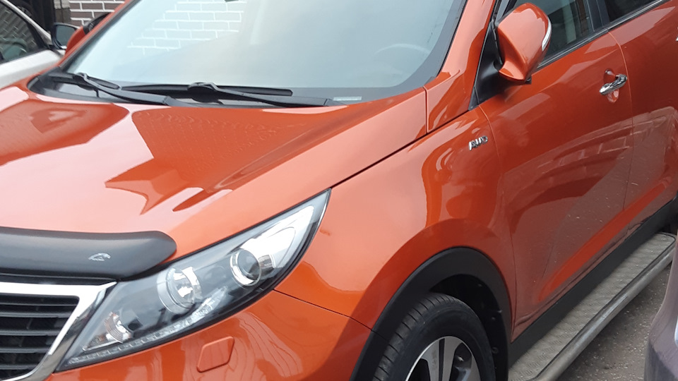 KIA Sportage Orange 2.0 CRDI 136 л.с.