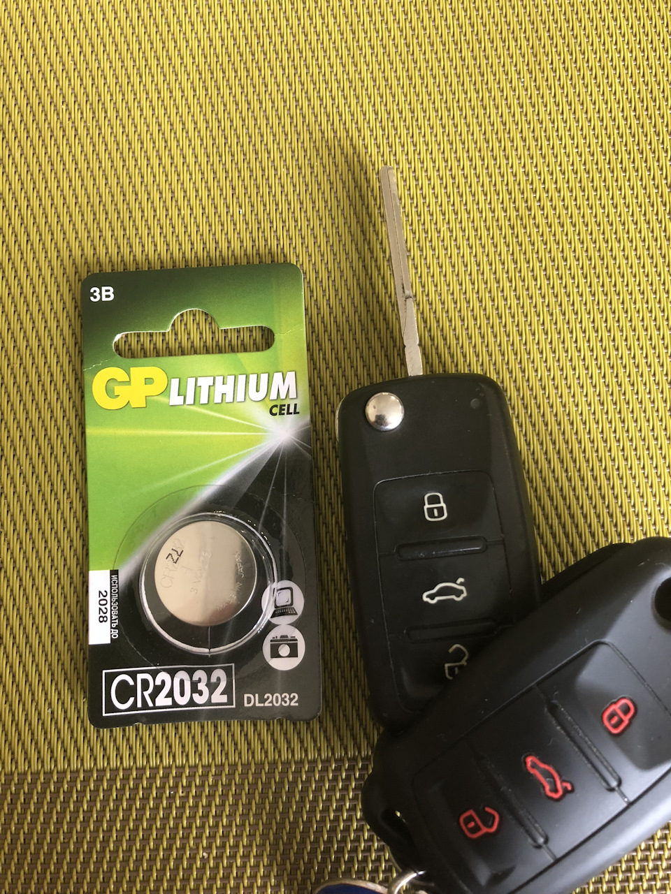 26. Смазка петель, замков, замена батарейки ключа, лампы номерного ...