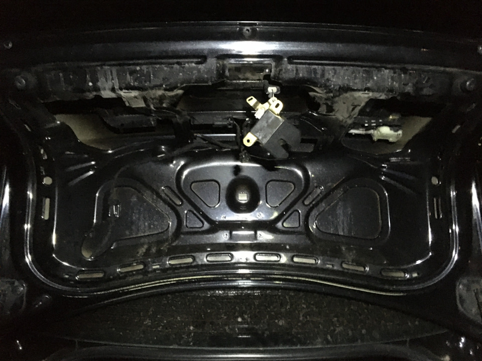Замена концевика багажника — Skoda Superb Mk1, 1,8 л, 2005 года ...