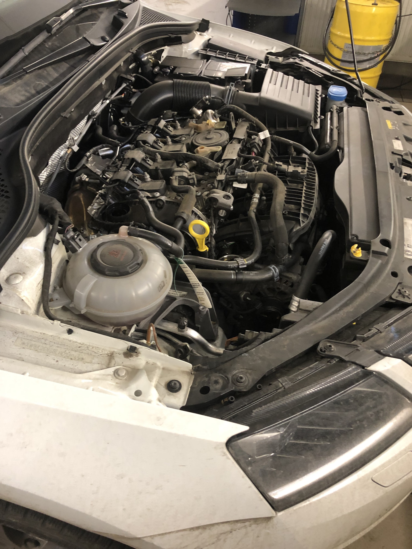 Масло Zic zero 30 0w/30 — Skoda Octavia A7 Mk3, 1,8 л, 2020 года ...