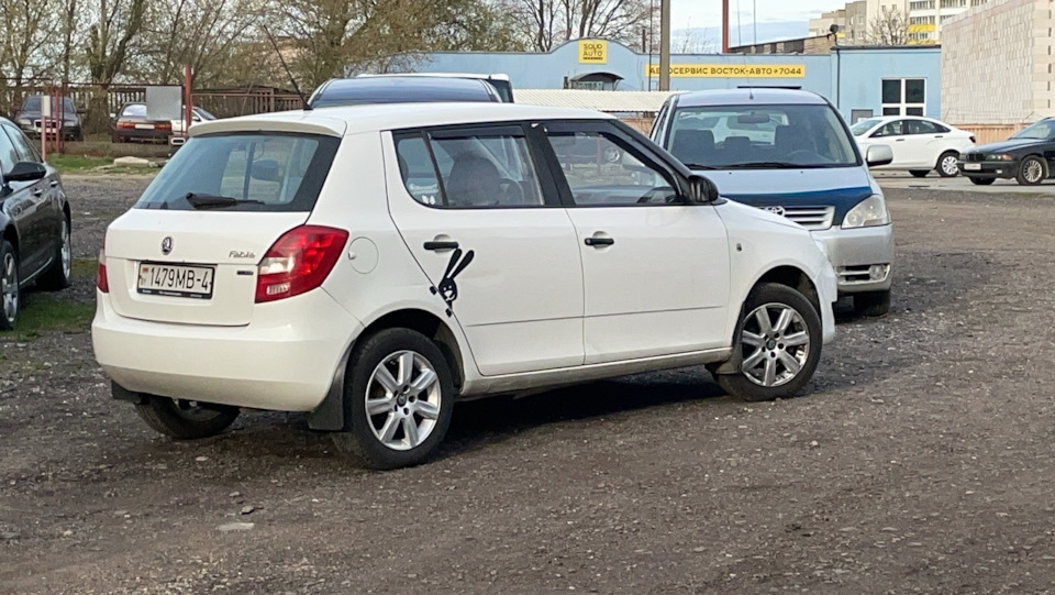 Пыльник стойка и переобулись. — Skoda Fabia Mk2, 1,2 л, 2010 года ...