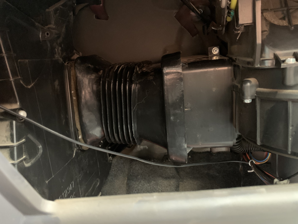 Поставил фильтр салона — Daewoo Matiz (M100/M150), 0,8 л, 2012 года ...