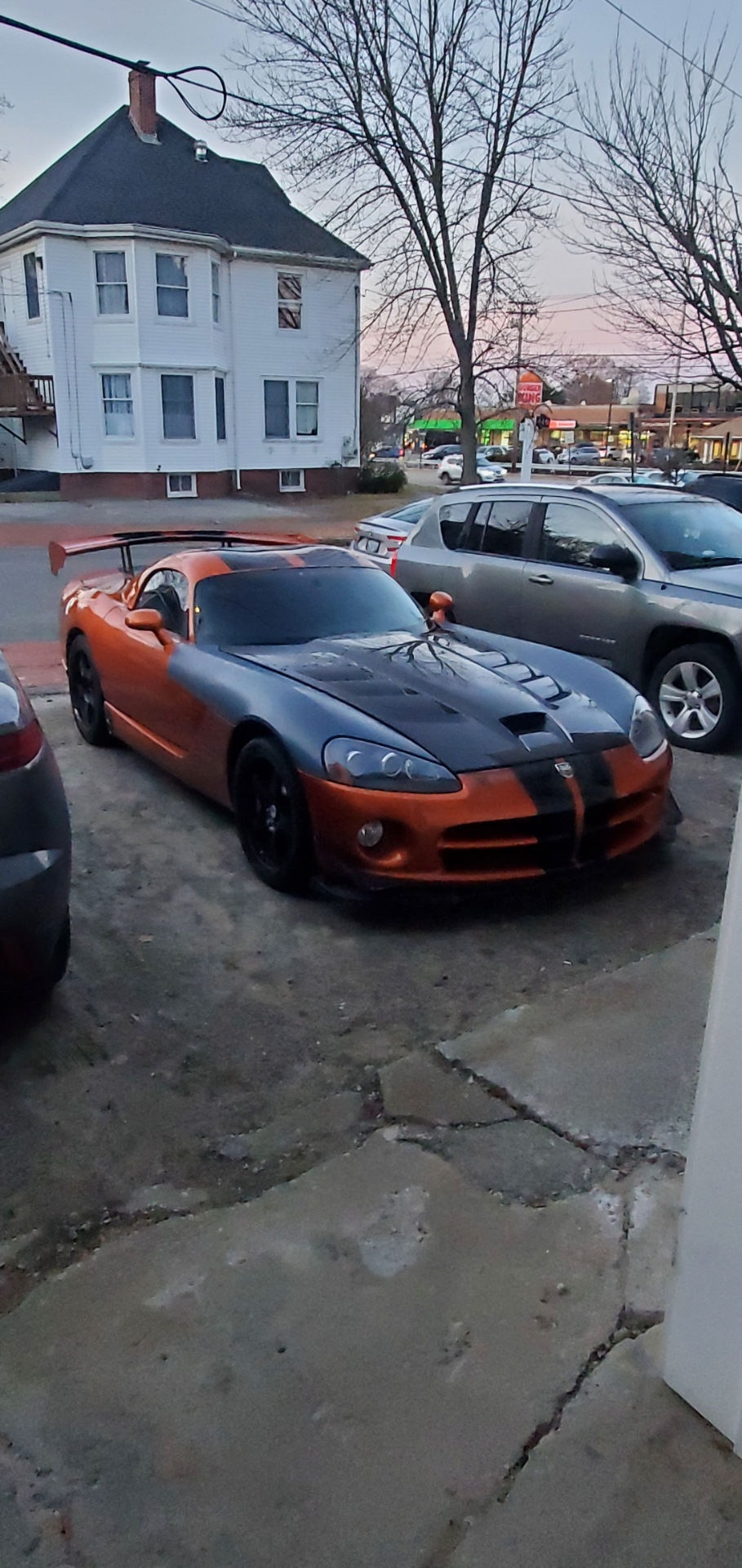 Забрал с работы к себе домой на зимовку — Dodge Viper SRT-10, 8,4 л, 2010  года | просто так | DRIVE2