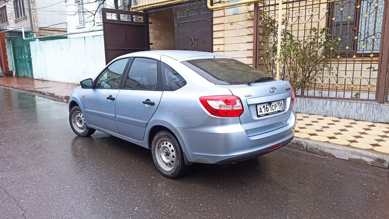 Lada Гранта лифтбек 1.6 бензиновый 2016 | Ледяной на DRIVE2