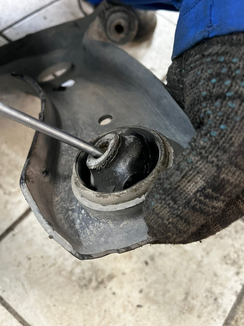 как снять сайлентблоки на рычаге. акцент 2005 передний сайлентблок рычага. как снять сайлентблоки на рычаге. как снять сайлентблоки на рычаге. как снять сайлентблоки на рычаге.