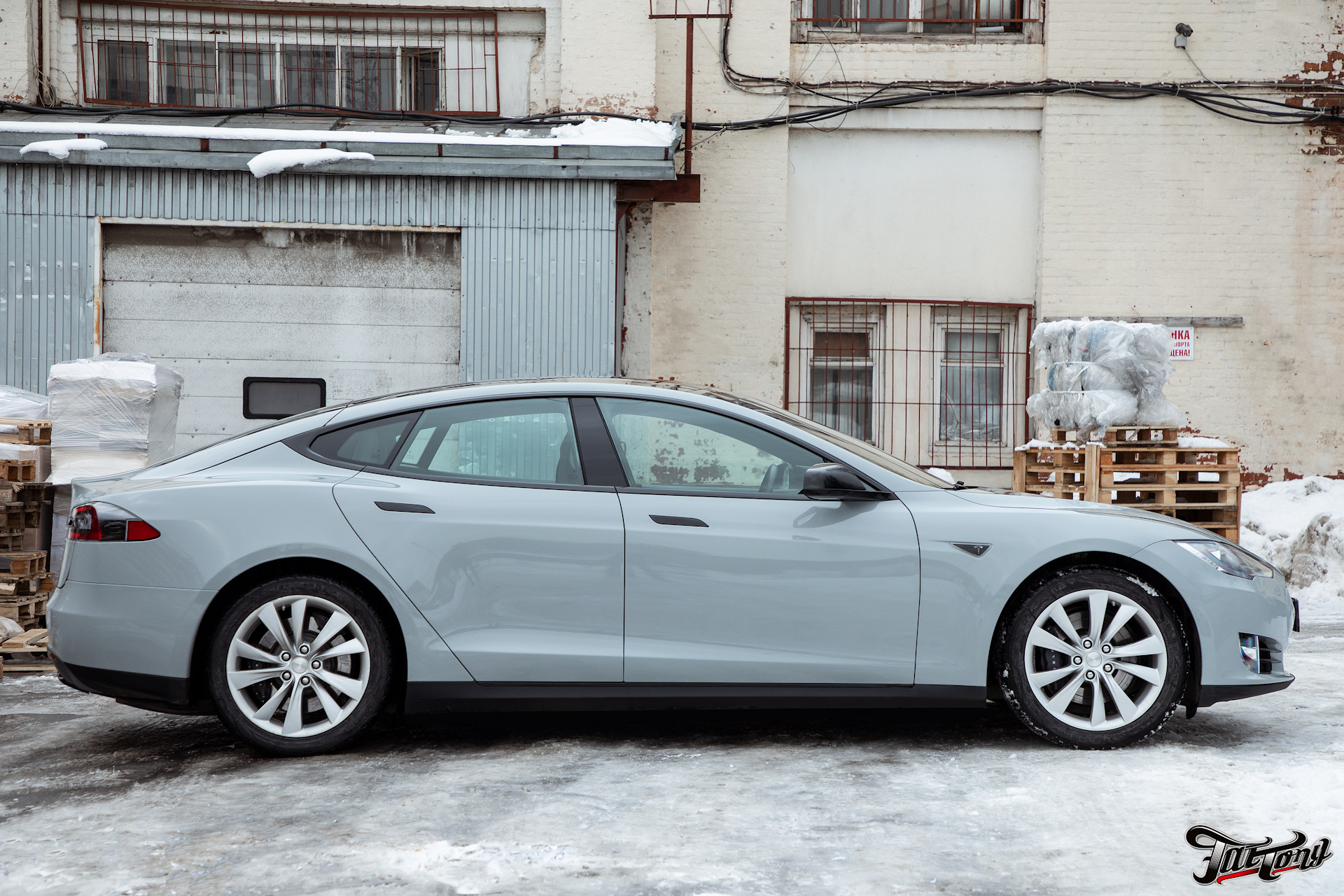 Tesla Nardo Gray model 3