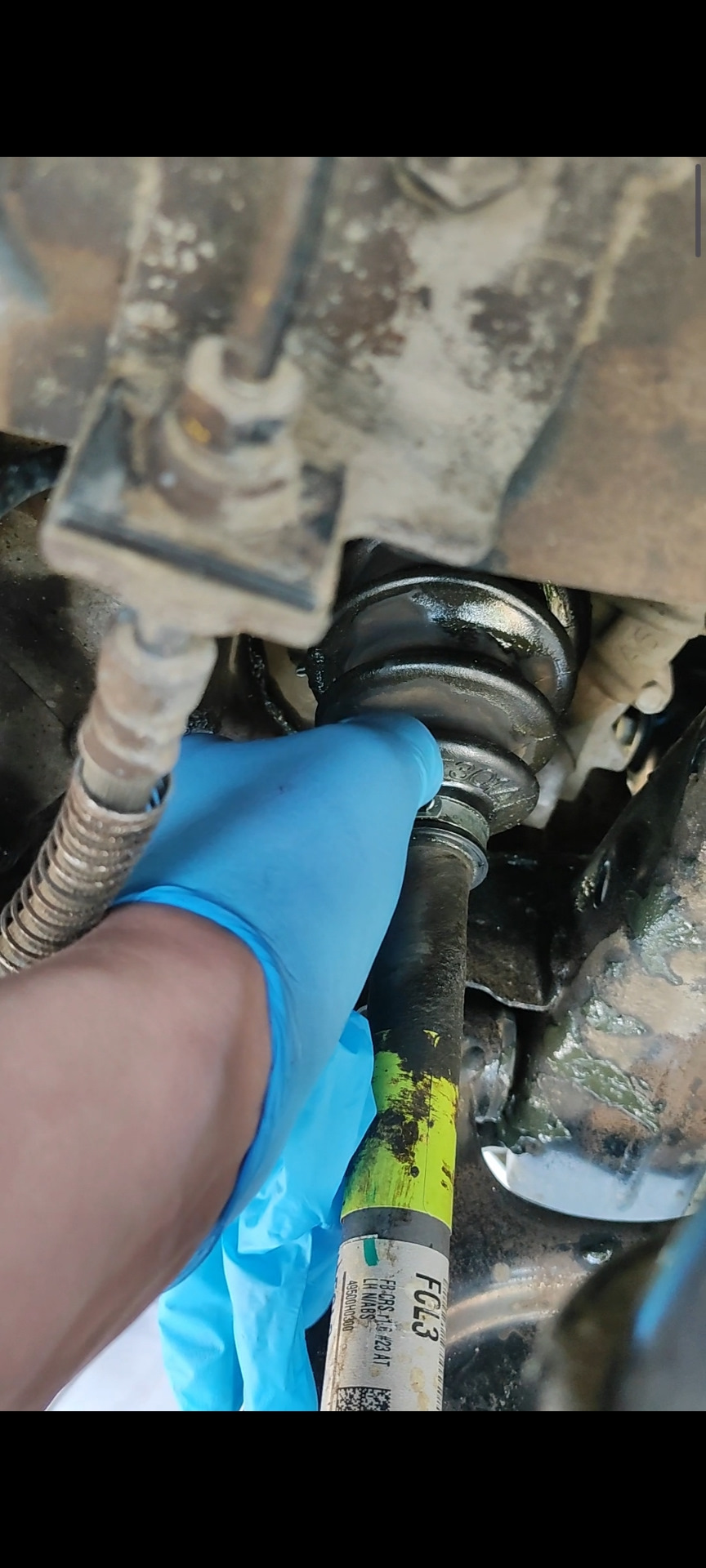 Как мне сервис хомуты поменял на пыльнике — KIA Rio X-Line, 1,6 л, 2019 ...