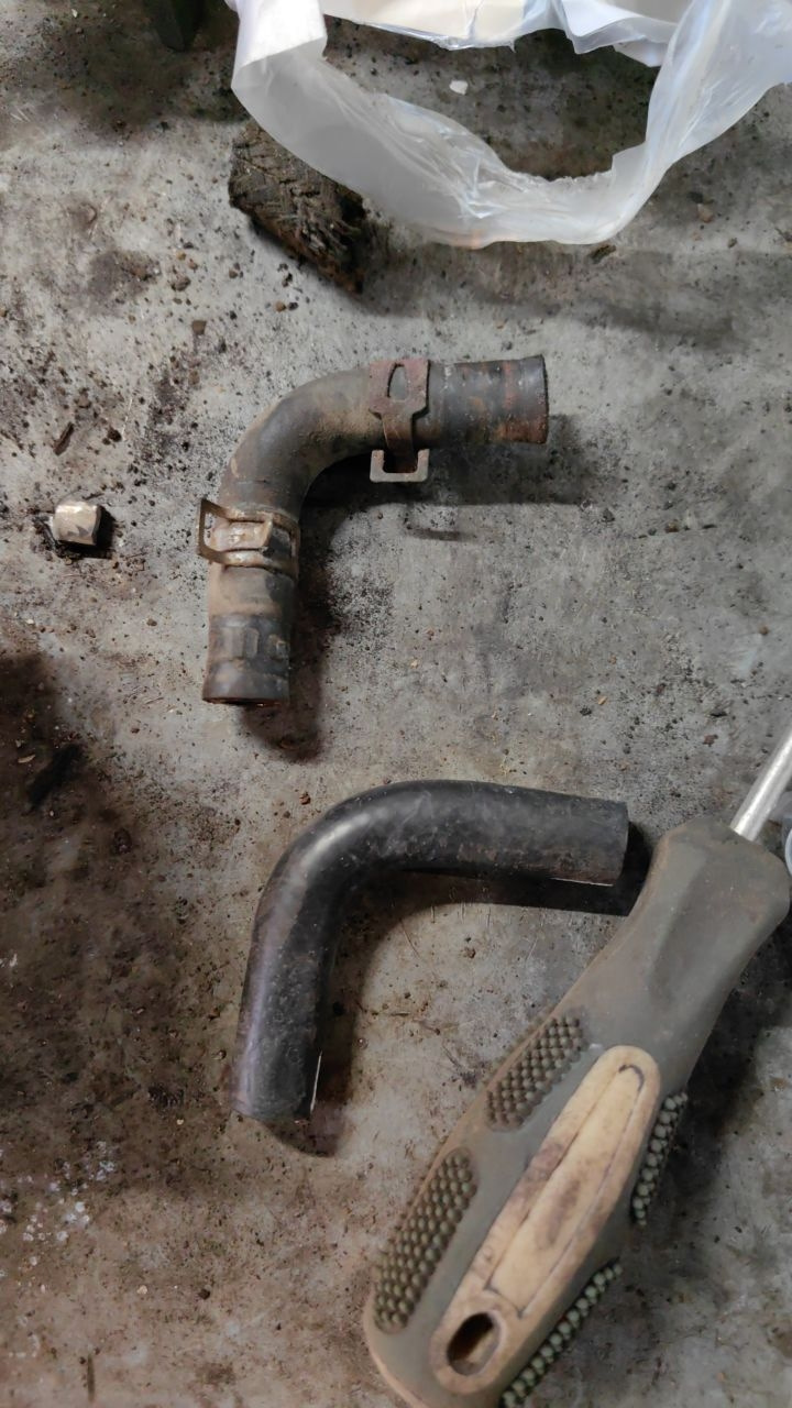 Заменил некоторые патрубки — Suzuki Grand Vitara (2G), 2,4 л, 2011 года ...