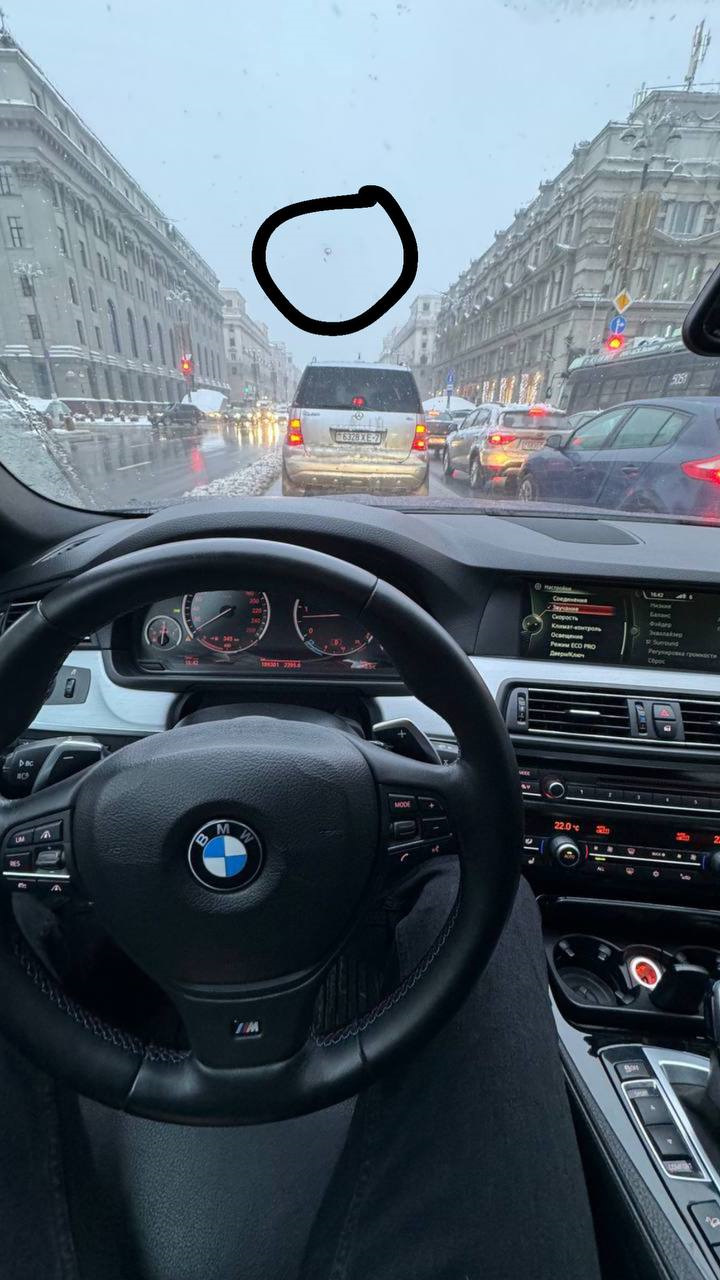 Замена лобового стекла Pilkington — BMW 5 series (F10), 3 л, 2012 года ...