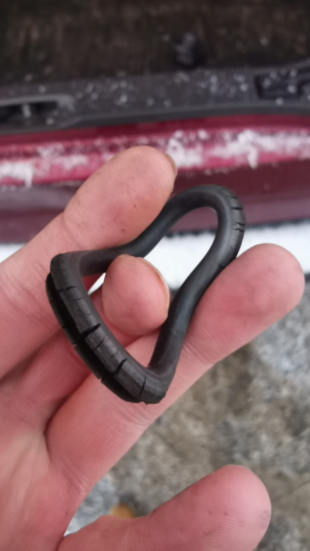 fuel filler cap openloose — Volvo XC90 (1G), 2,5 л, 2004 года своими