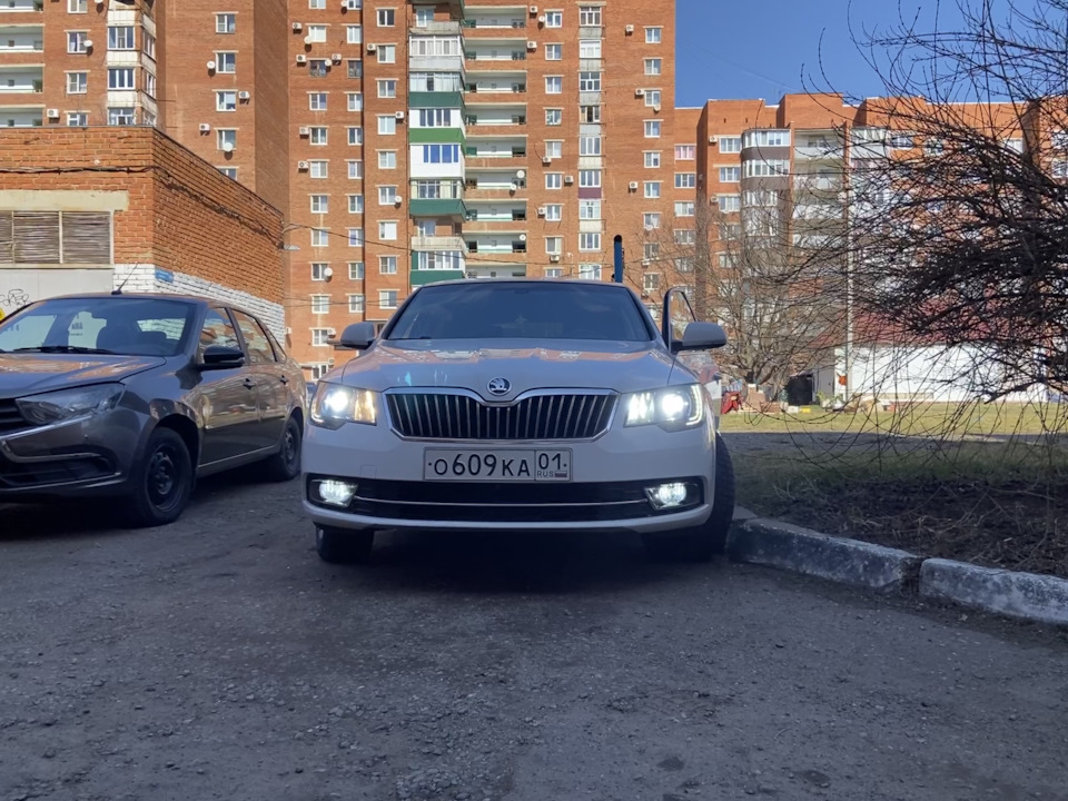 Led h7 в дальний skoda superb 2FL — Skoda Superb Mk2, 1,8 л, 2013 года ...
