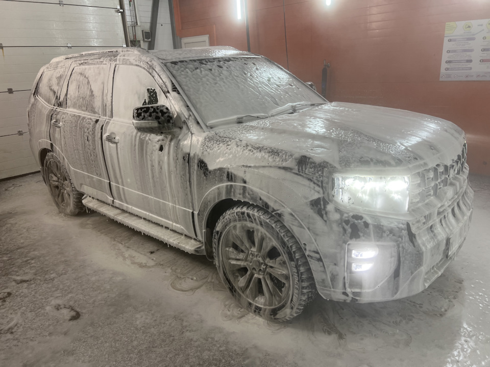 Photo from the logbook KIA Mohave (HM2)