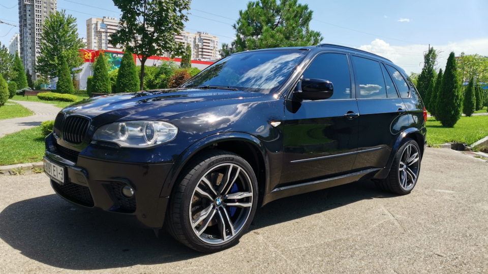 BMW X5 M///LEGO