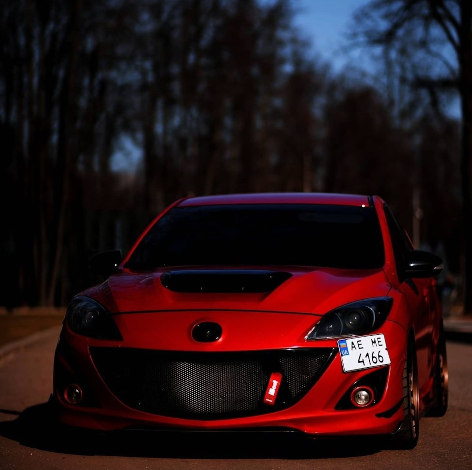 Mazda 3 MPS В закате