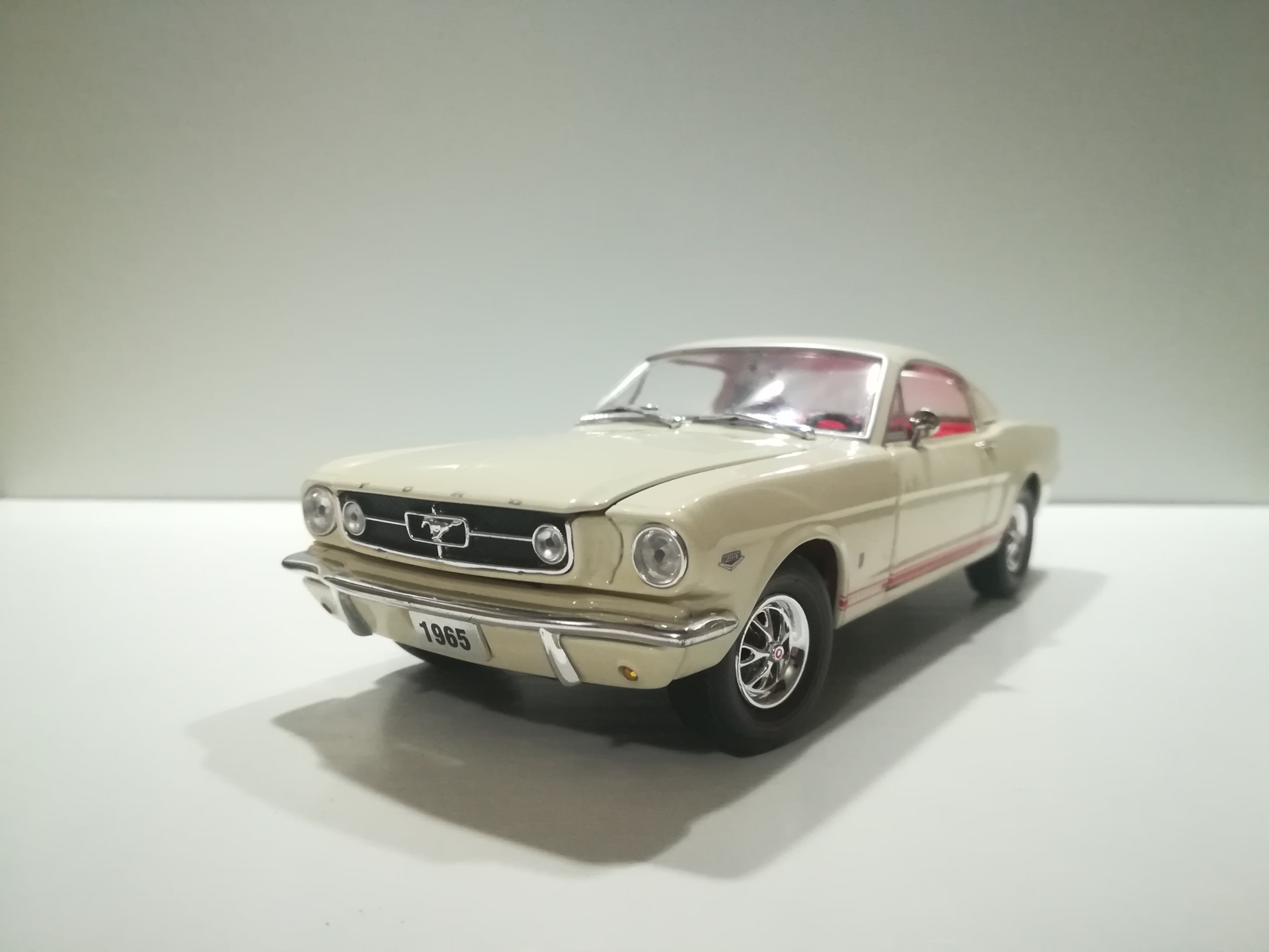 1965 mustang model car