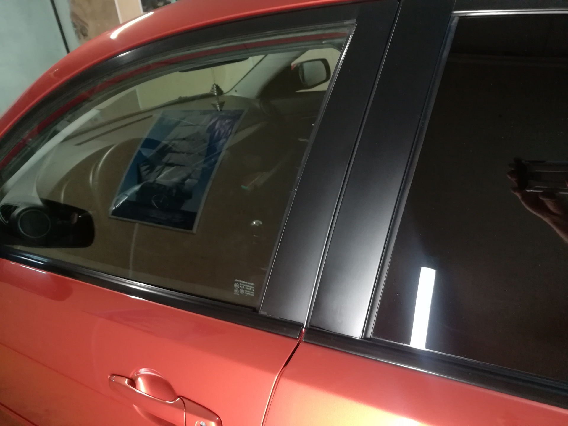 Удаление коррозии с задней двери — Mazda 3 (1G) BK, 2 л, 2005 года ...