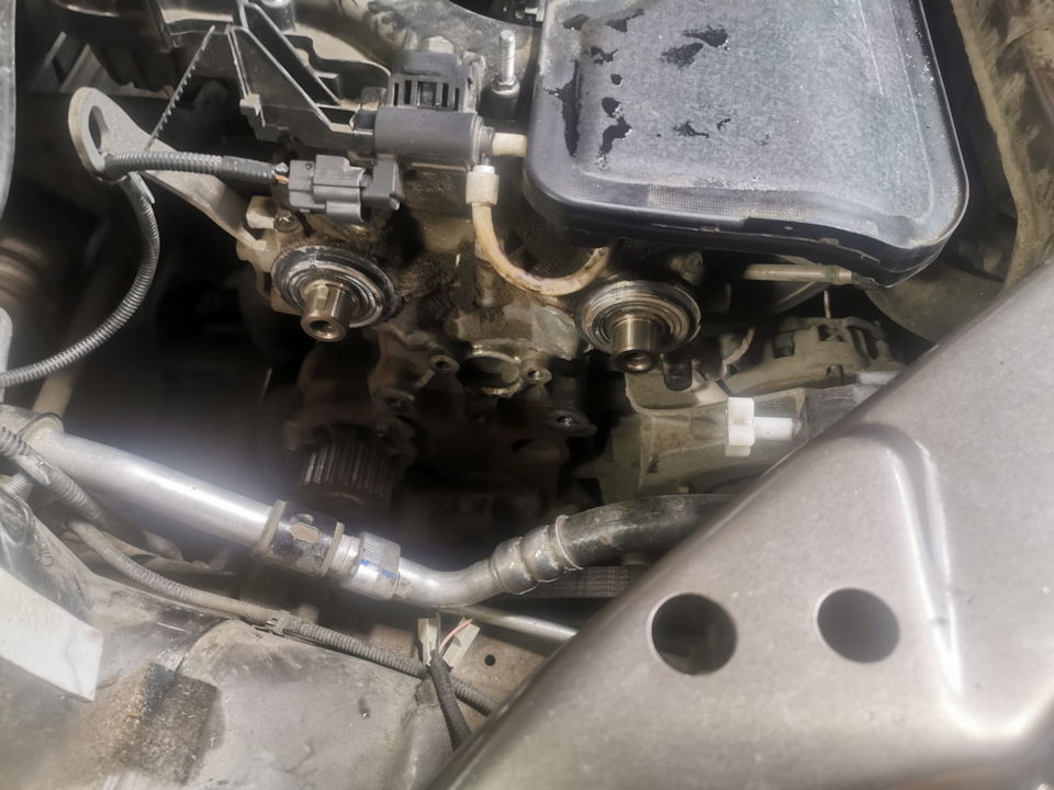 Замена ремня грм, ролика ремня генератора, помпы. — Lada Гранта, 1,6 л ...