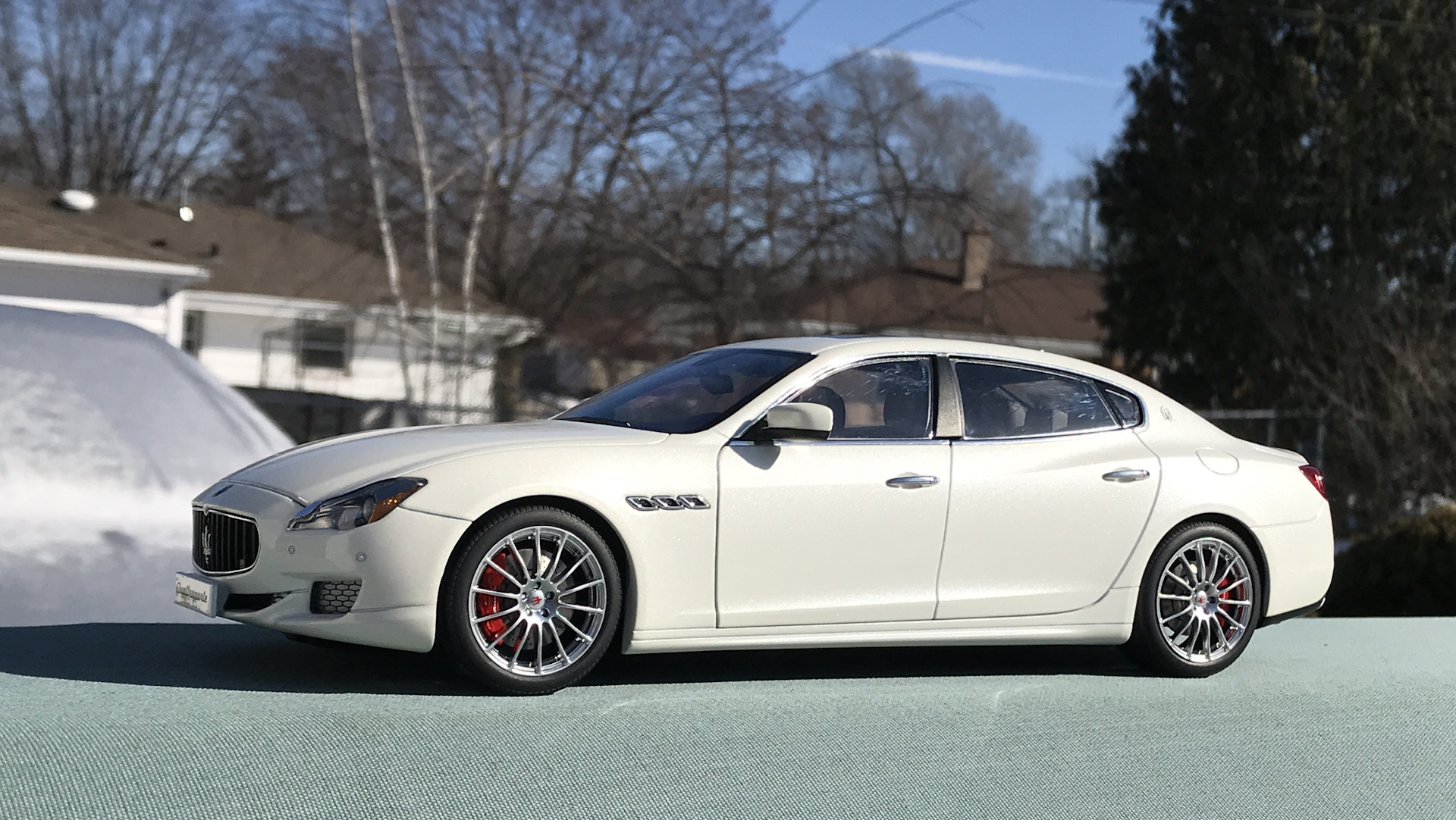 Maserati Quattroporte белый диски