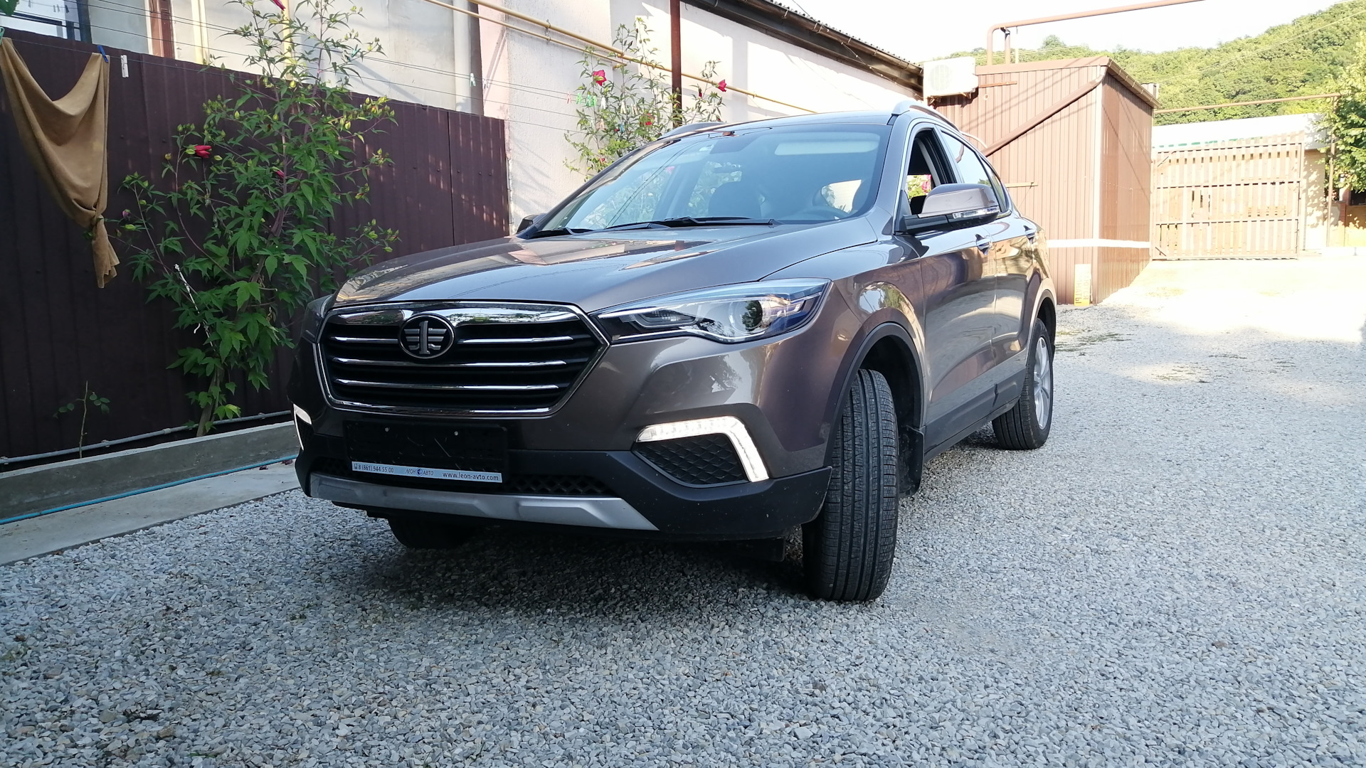 FAW Besturn X80 2.0 бензиновый 2019 | 