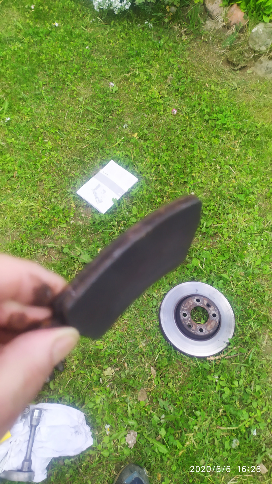 Замена тормозных дисков и колодок. Пробег 42600 — Lada Vesta SW Cross ...