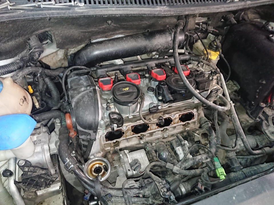 Чистка впускных клапанов CCZB — SEAT Altea Freetrack, 2 л, 2012 года ...