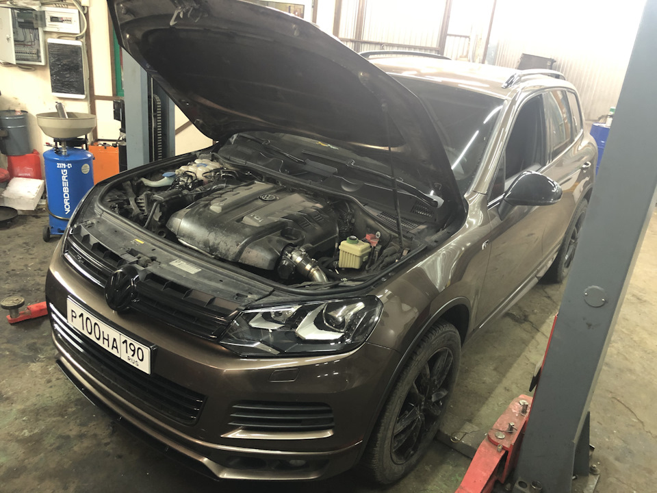 Замена масла в акпп — Volkswagen Touareg (2G), 3 л, 2014 года | визит ...