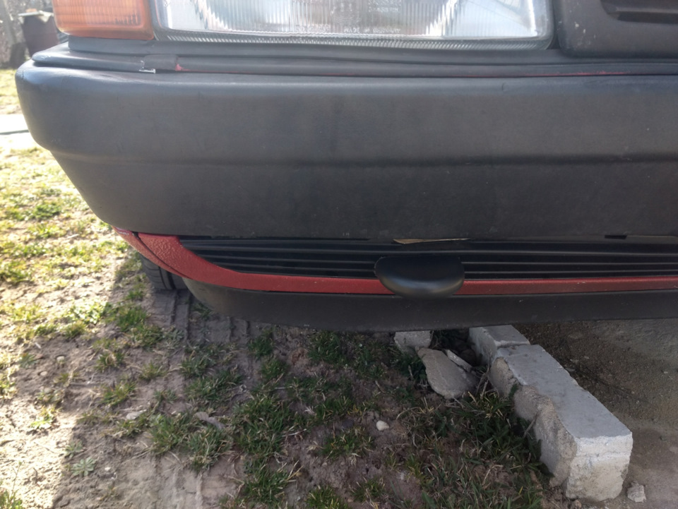 Крышка буксрировочного крюка — Audi 100 (C3), 2 л, 1987 года ...