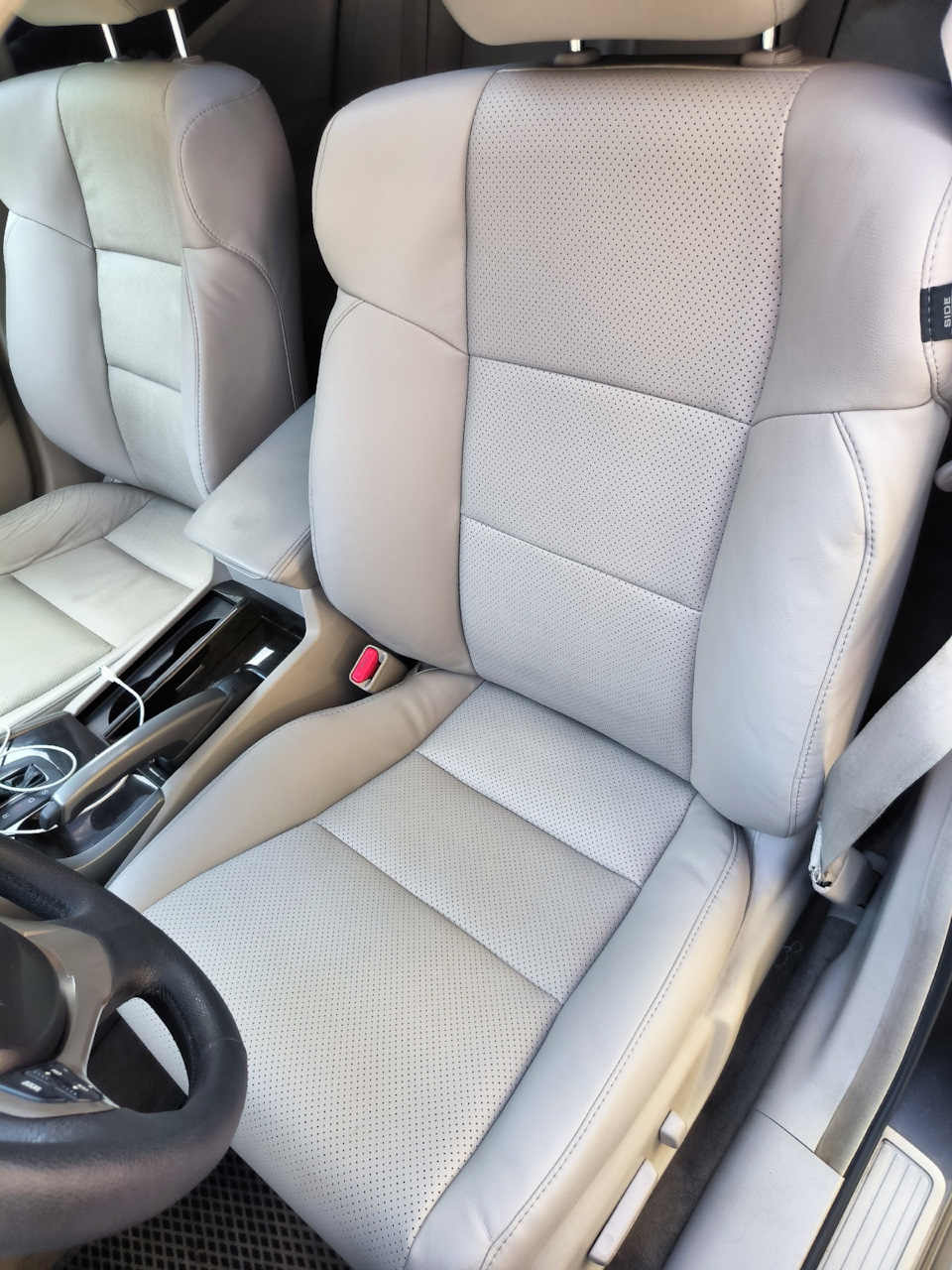 13 — Honda Accord (8G)