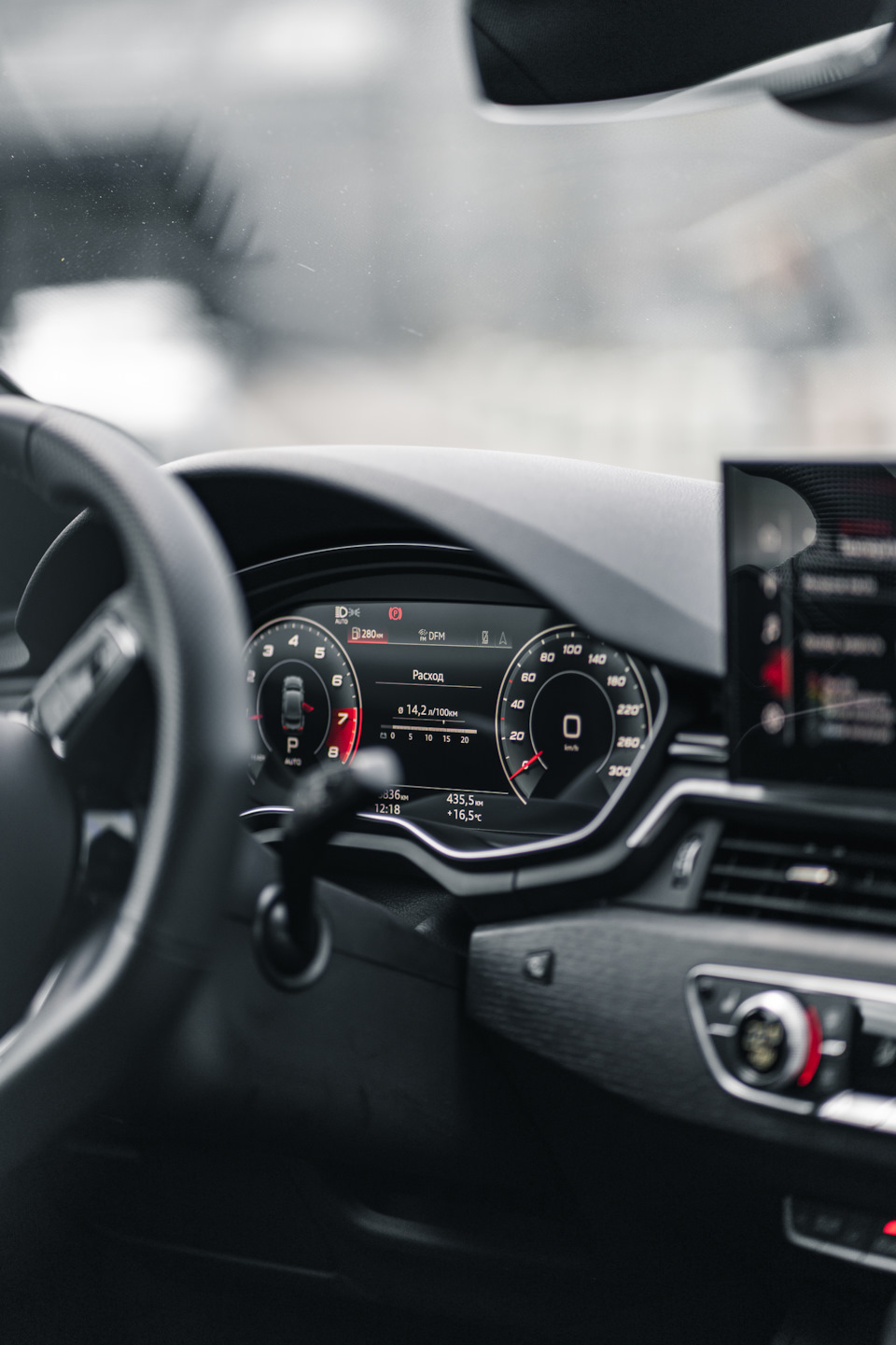 Фото в бортжурнале Audi A5 Sportback (2G). Запчасти на фото: 5101S