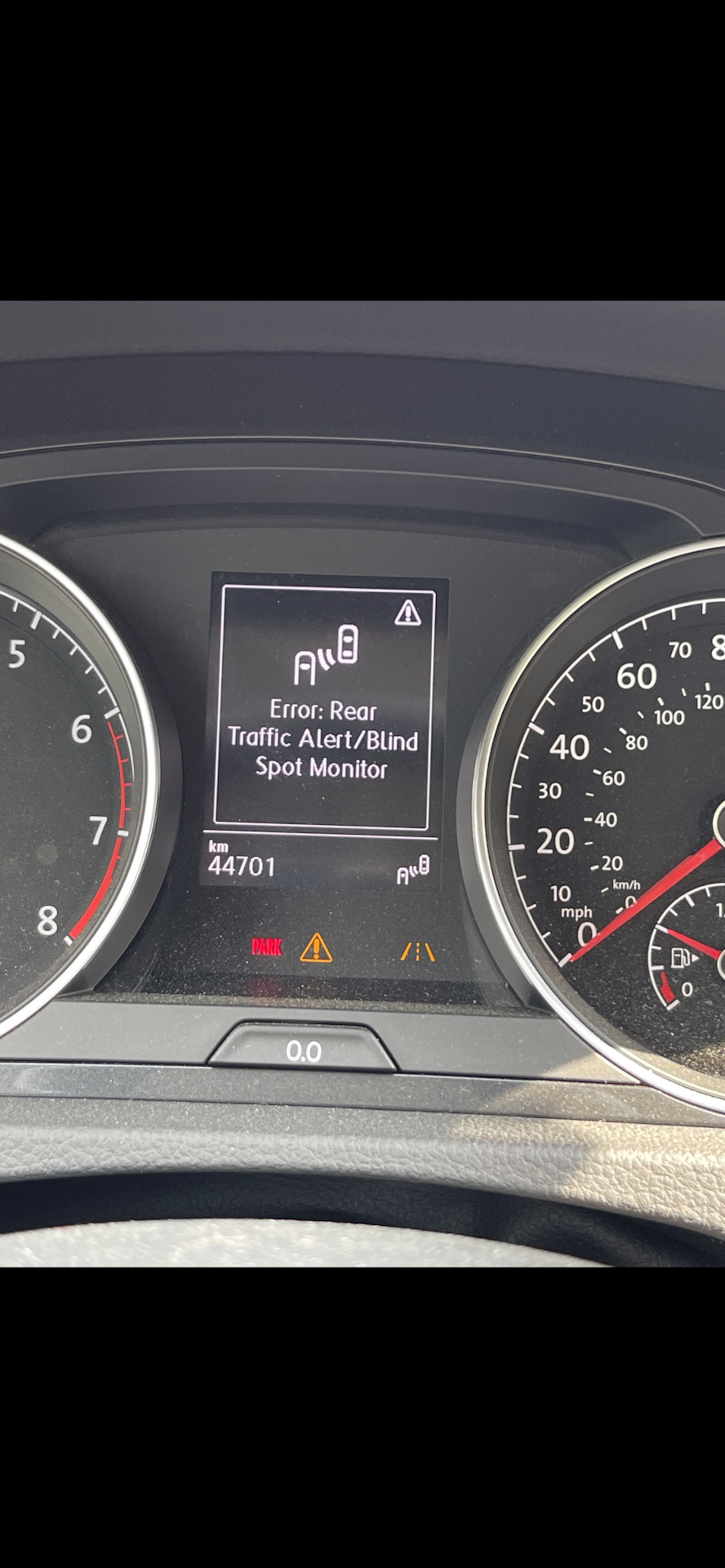 Ошибка “error :rear traffic alert/blind spot monitor — Volkswagen Golf Mk7,  1,4 л, 2019 года | поломка | DRIVE2