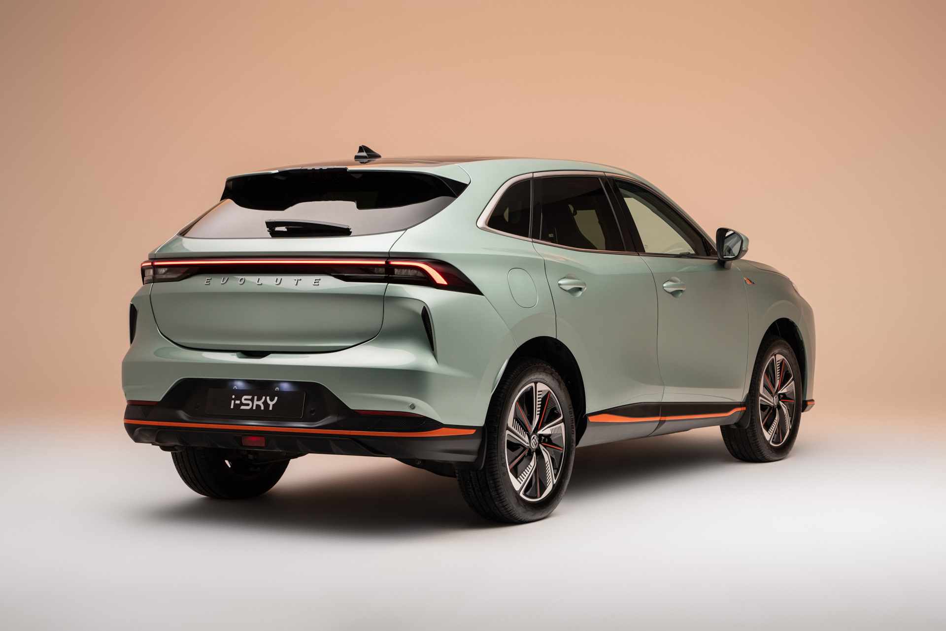 кроссовера evolute