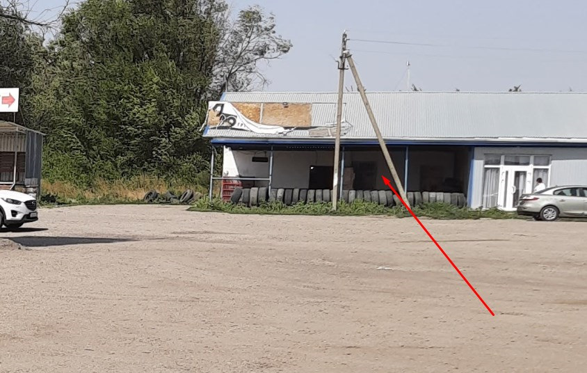 там и тень, и ветра пыльного нет с полей — Audi A2