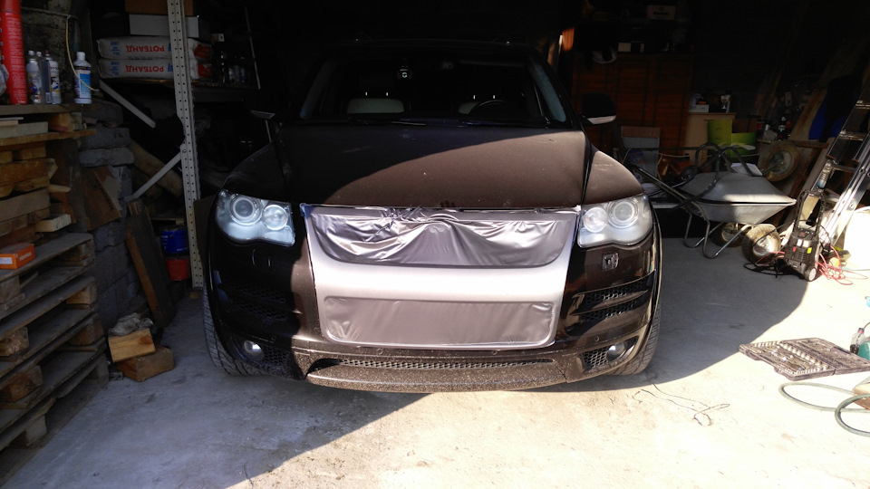 Решётка радиатора от R50 — Volkswagen Touareg (1G), 4,2 л, 2007 года ...