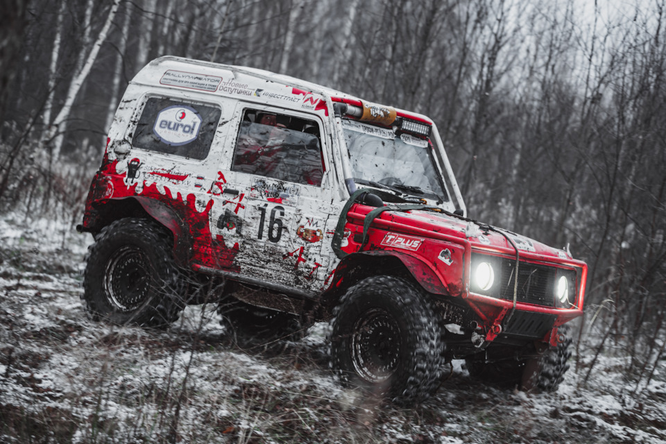 Suzuki Samurai трофи