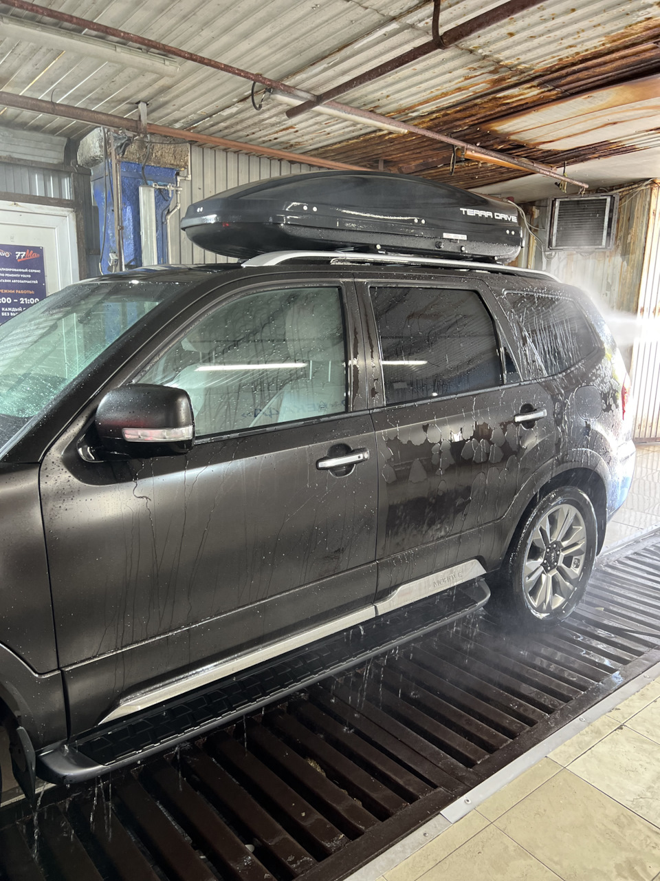 Photo from the logbook KIA Mohave (HM2)
