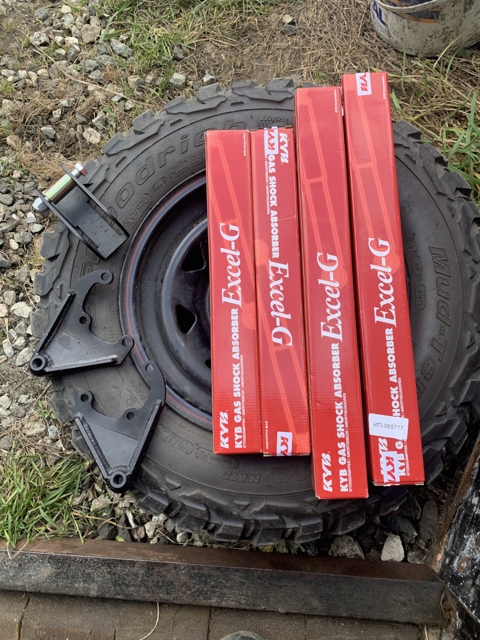 Kayaba excel g на ниву. 1 gAAgIvt A 960. Kayaba excel g на ниву фото. Kayaba excel g на ниву-1 gAAgIvt A 960. картинка Kayaba excel g на ниву. картинка 1 gAAgIvt A 960. Замена амортизаторов требовалась очень давно. Тем, что стояли на авто отроду лет 10, а то и больше. На передних уже вываливались втулки.