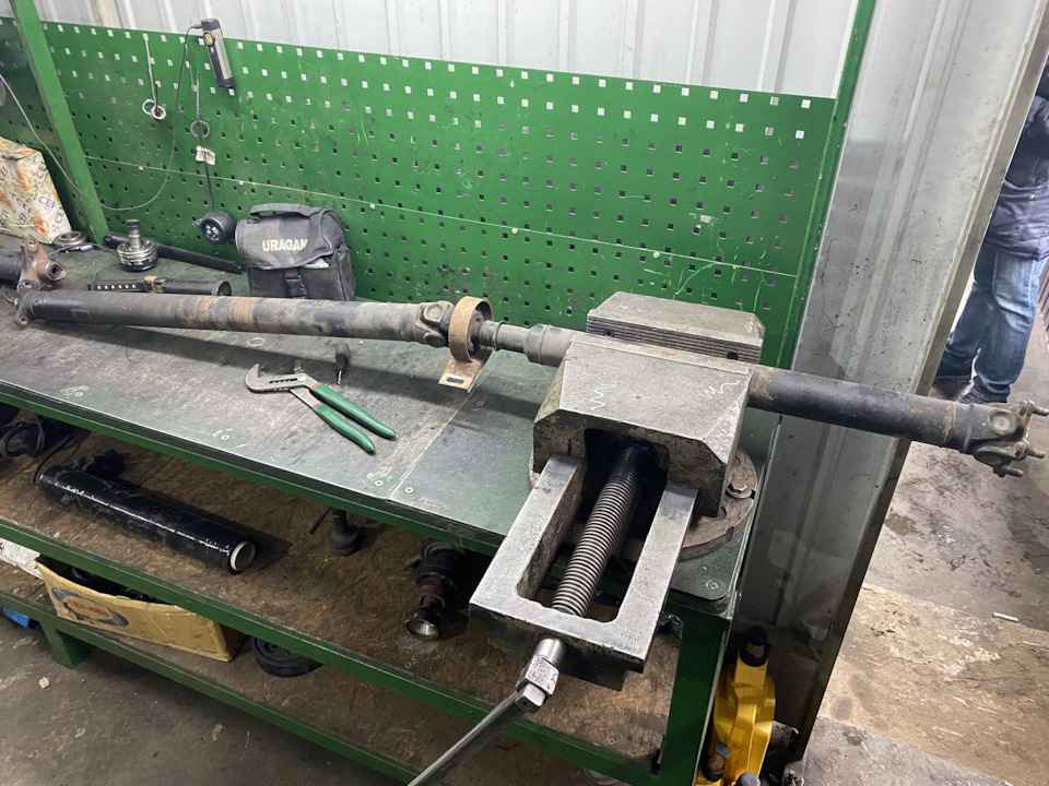 Поломка ((( сцепления, кардан … — BMW 5 series (E34), 2 л, 1990 года ...