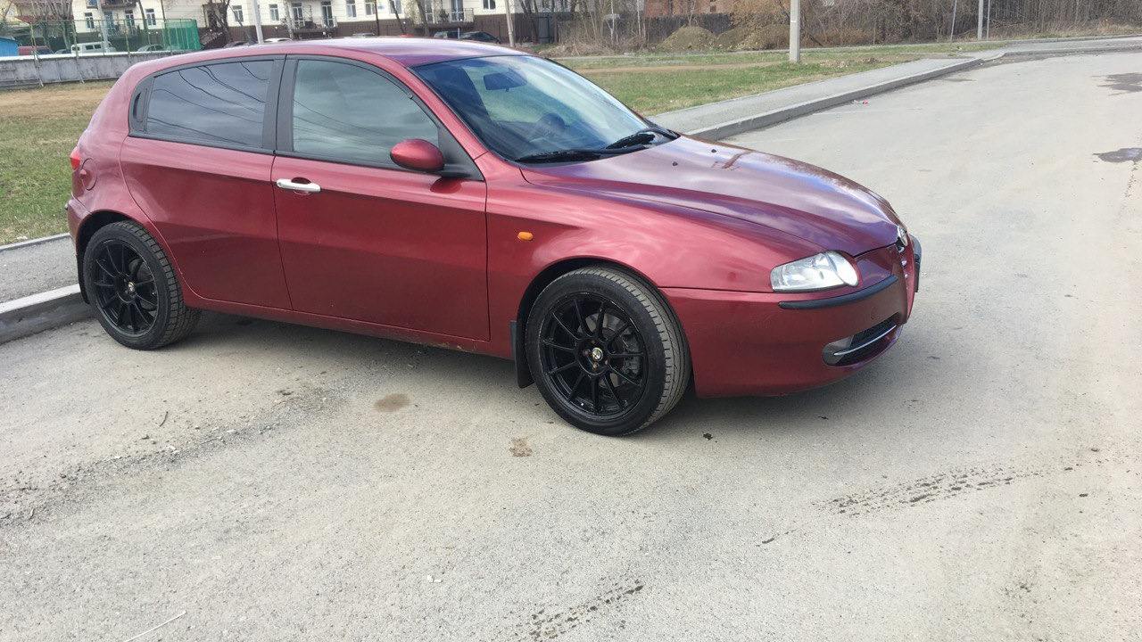 Alfa Romeo 147 1.6 бензиновый 2004 | Авто любимой женщины! на DRIVE2