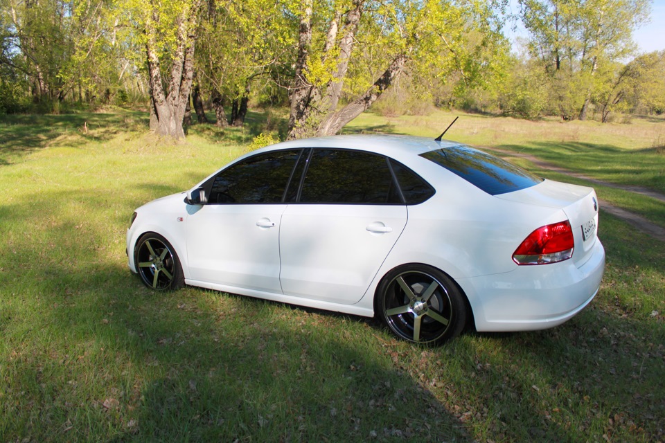 Polo sedan White Tuning