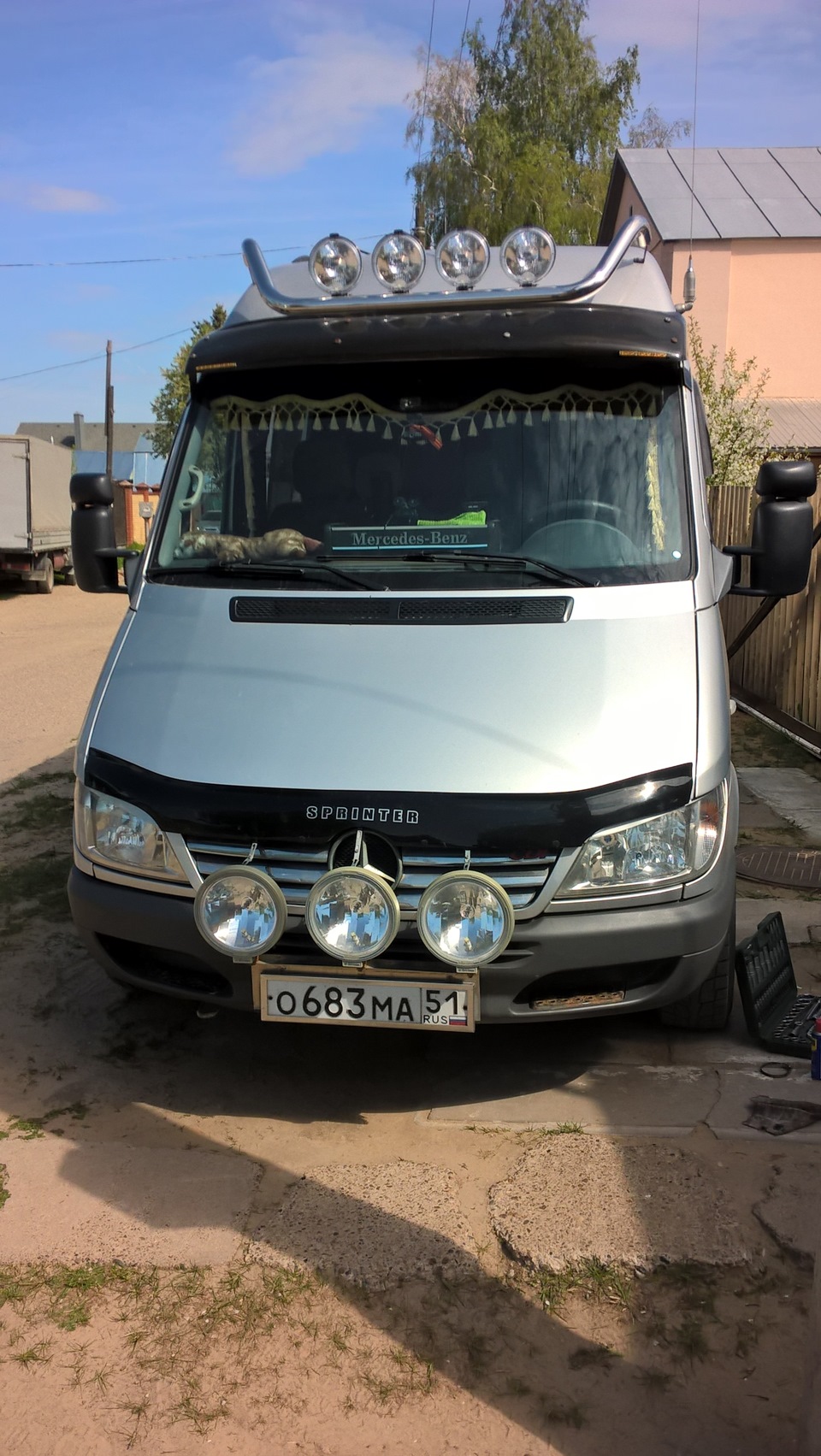 Люстра на крыше — Mercedes-Benz Sprinter (1G), 2,2 л, 2003 года | тюнинг |  DRIVE2