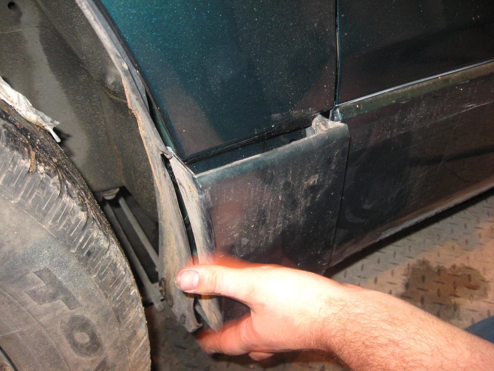 87741-3u000. Как снять заднюю накладку заднего крыла. Накладка на крыло киа спортейдж 3. 5 клипсы пластикового обвеса. Как снять заднюю накладку заднего крыла.