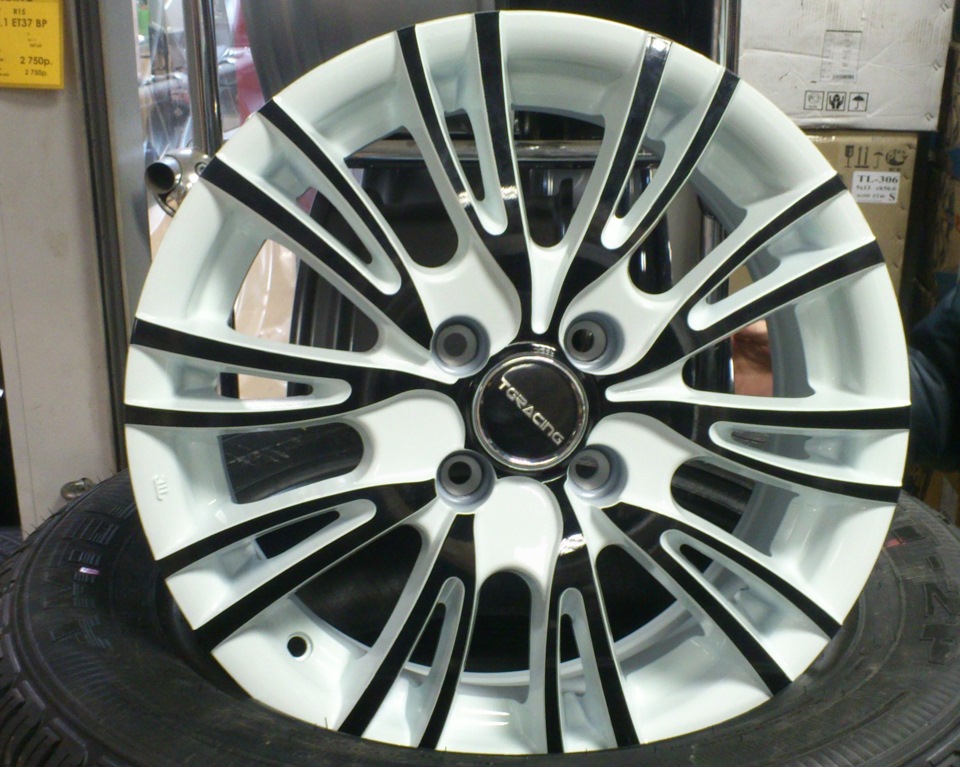 Диски R15 — Hyundai Solaris (1G), 1,6 л, 2013 года | колёсные диски ...