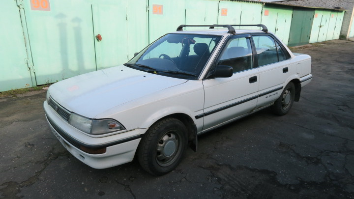 Toyota Corolla 4 WD full time