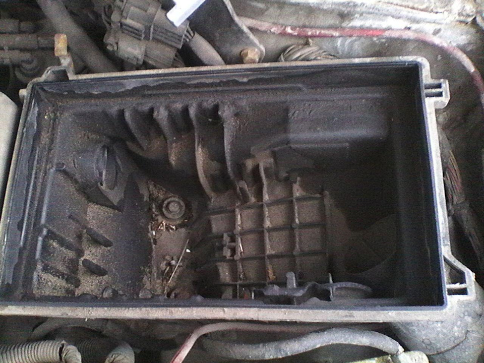 Как так можно?! — Nissan Almera II (N16)