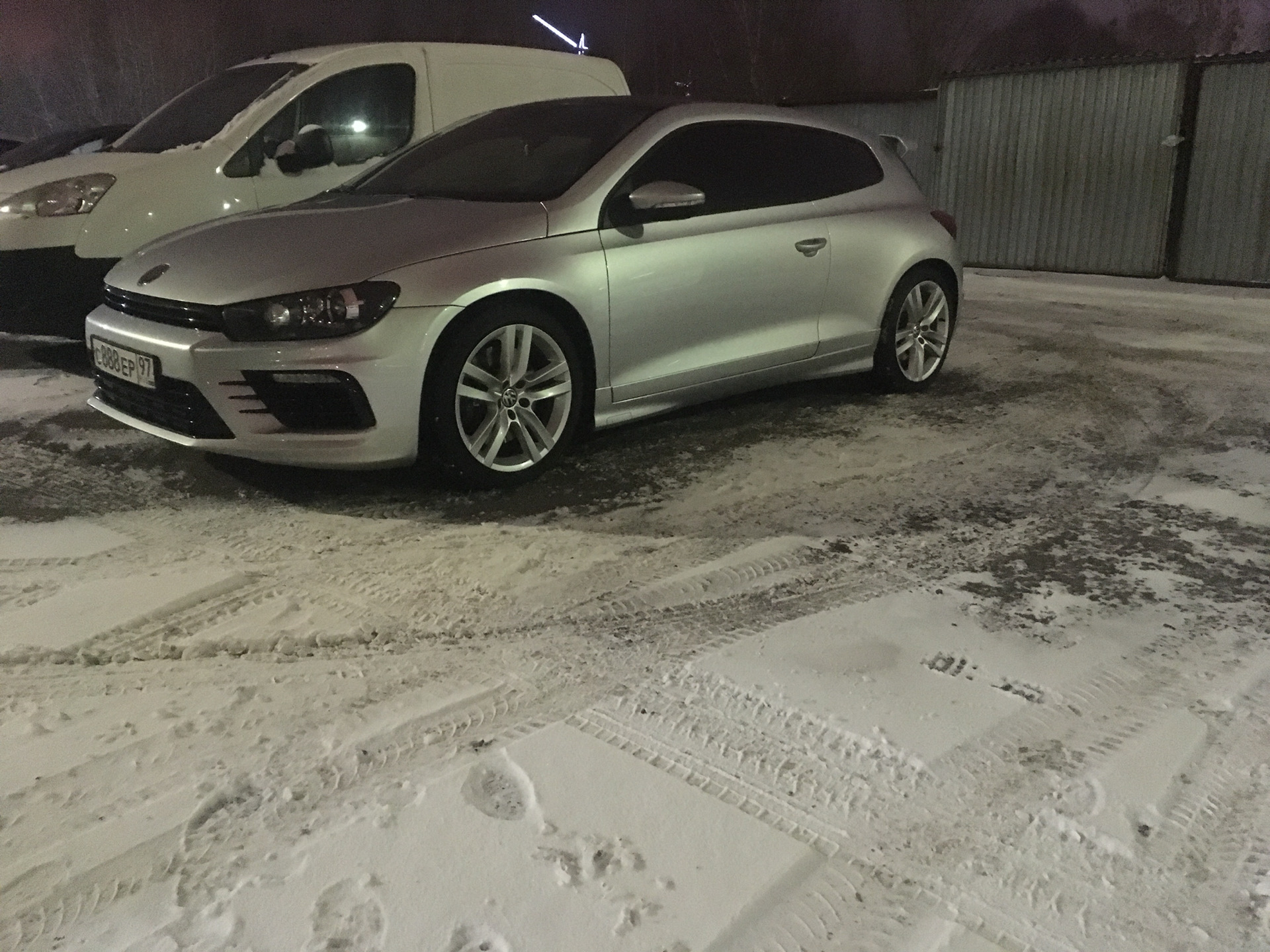 Volkswagen Scirocco открытый люк