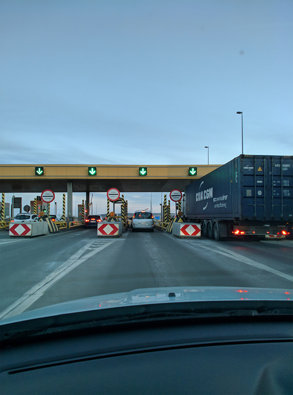 Фото в бортжурнале Volvo V70 III