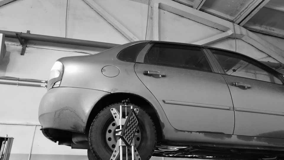 Замена контрольного датчика масла — Lada Калина седан, 1,6 л, 2008 года ...