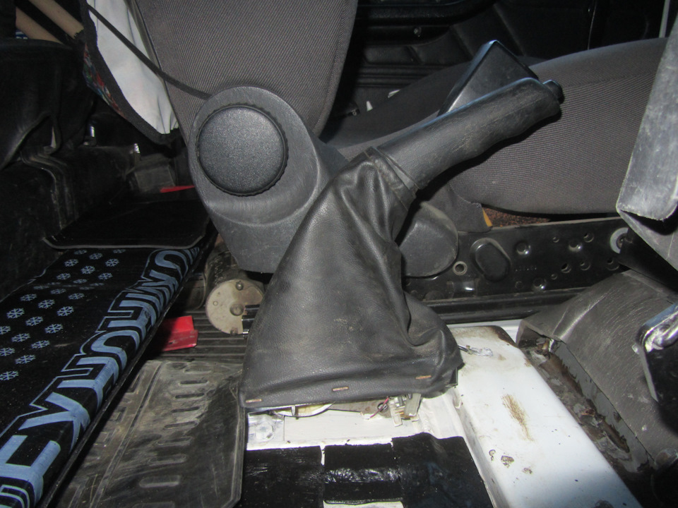 Ручник от Форд -Фокус на Ниву. — Lada 4x4 3D, 1,7 л, 2010 года | тюнинг ...